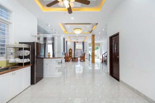 VILLA KIM MINH - 8PN Cách biển 100m