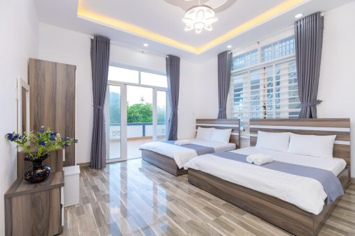 VILLA KIM MINH - 8PN Cách biển 100m